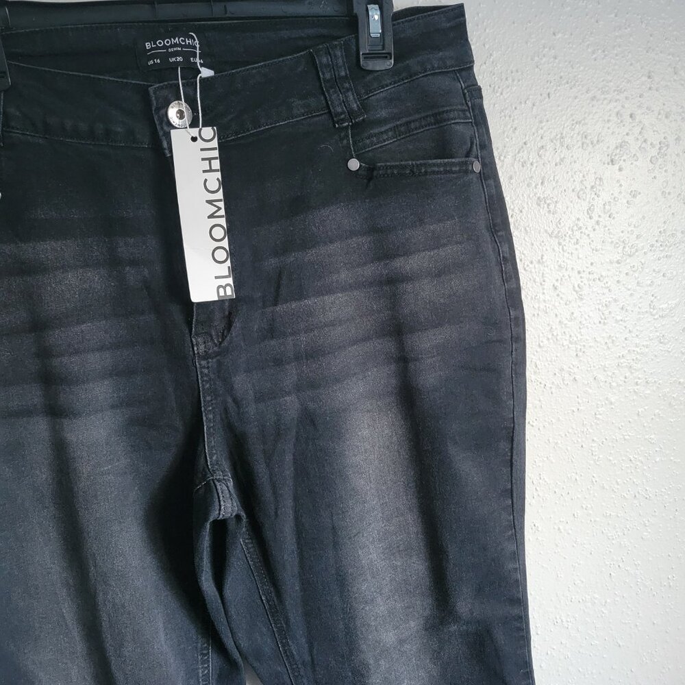 BloomChic Woman's Black Jeans - Picture 4 of 6